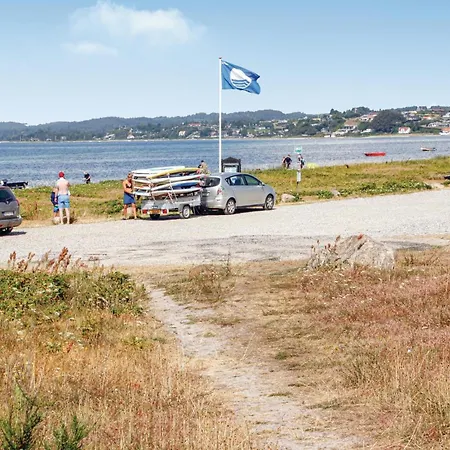 Дом отдыха Lovely In With Sauna