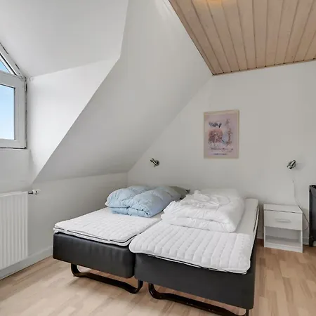 Дом отдыха Lovely In With Sauna *